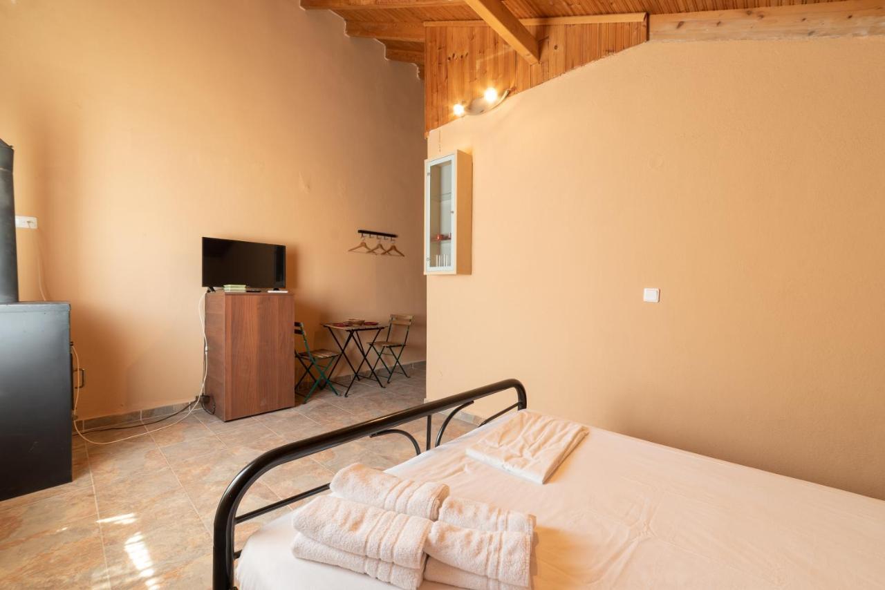 Maison Agistro Hotel Angistron Exterior photo